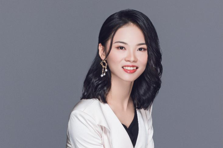 黄雪丽