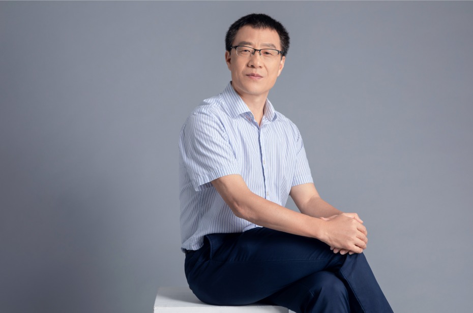 黄春平